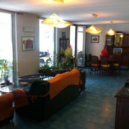 Albergo Ristorante Pomodoro 奥梅尼亚 外观 照片